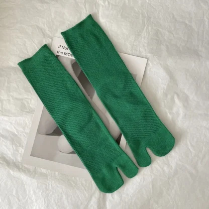 Serene Comfort Split Toe Socks - Image 6