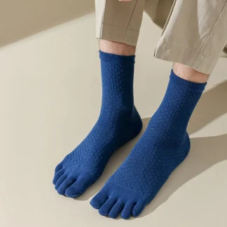 Middle Tube Toe Separated Socks