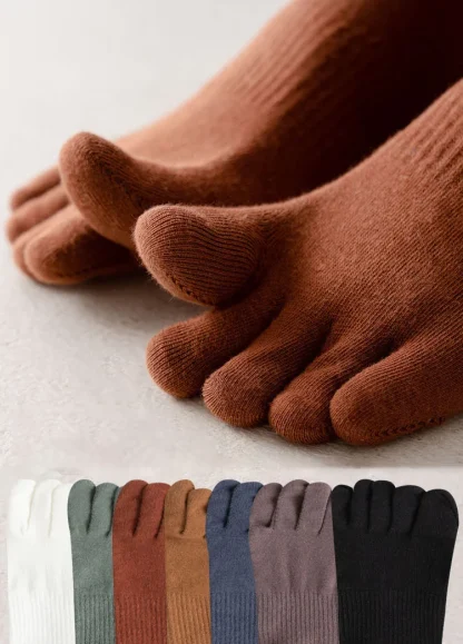 Medium Tube Spring Toe Socks - Image 2