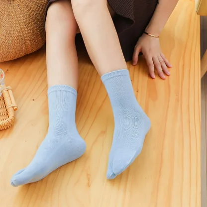 Middle Tube Toe Socks