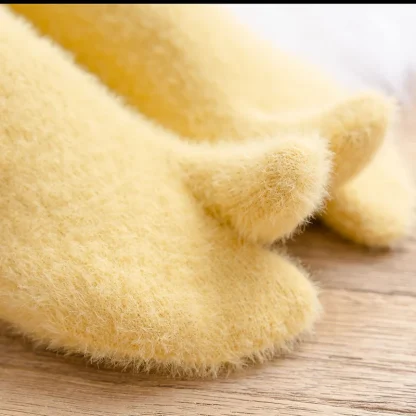 Thick Fluffy Split Toe Socks - Image 4