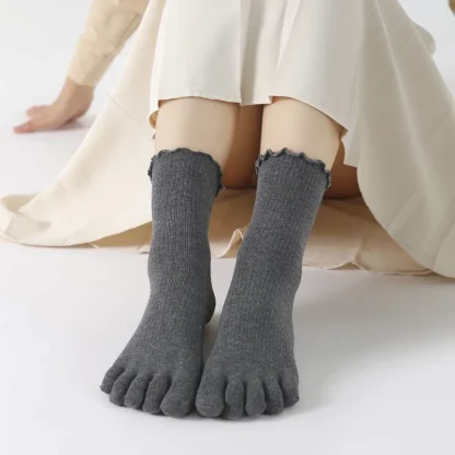 Ruffle Top Toe Separator Socks
