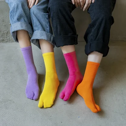 Long Tube Two-Toe Socks