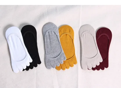 No-Show Toe Separator Socks - Image 6